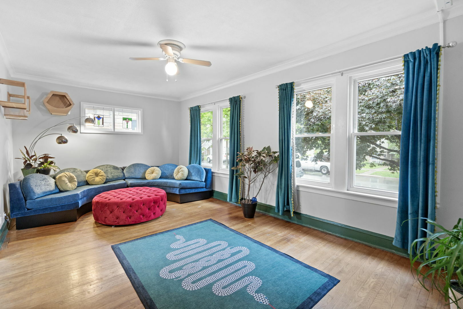 Property Photo: 1538 Kenilworth Avenue IL 60402