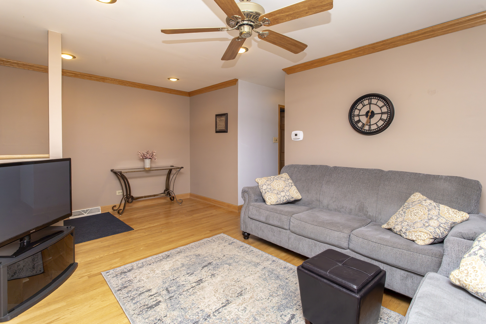 Property Photo:  5148 S Newland Avenue  IL 60638 