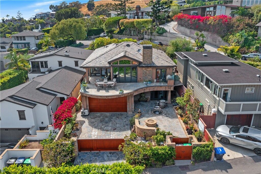 Property Photo: 535 High Dr CA 92651