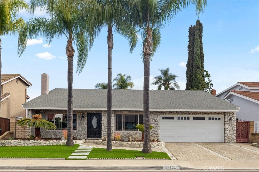 Property Photo: 24602 Via Alvorado CA 92692
