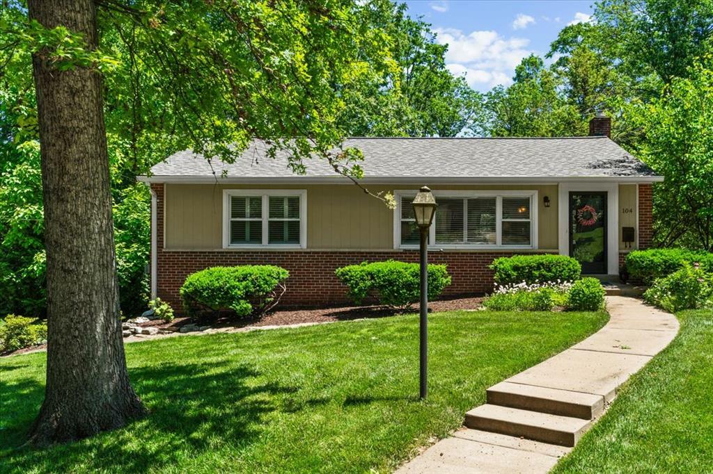 Property Photo: 104 S Brent Avenue MO 63122
