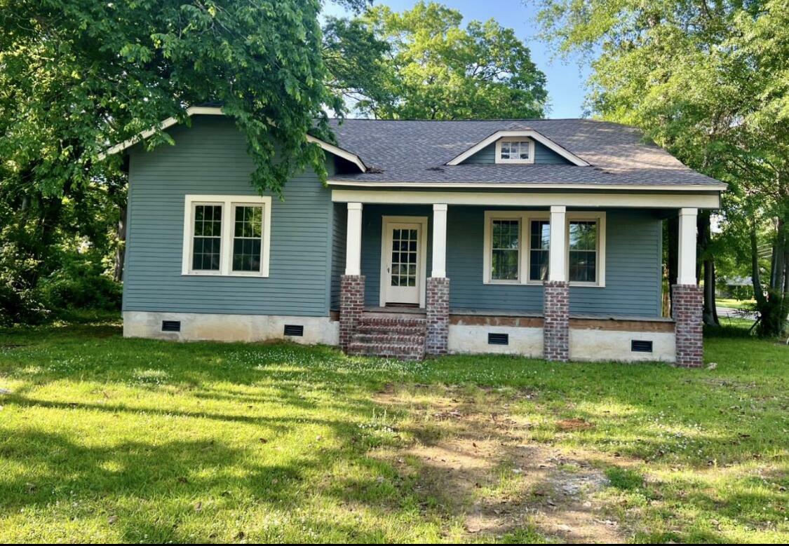 Property Photo: 162 Pine Street MS 38858