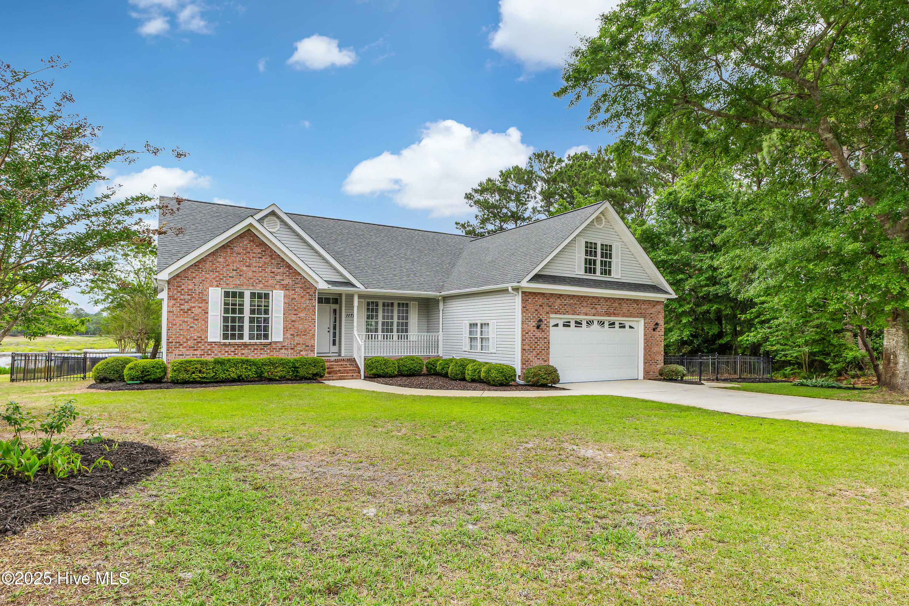 Property Photo: 1171 S Shore Drive NC 28461