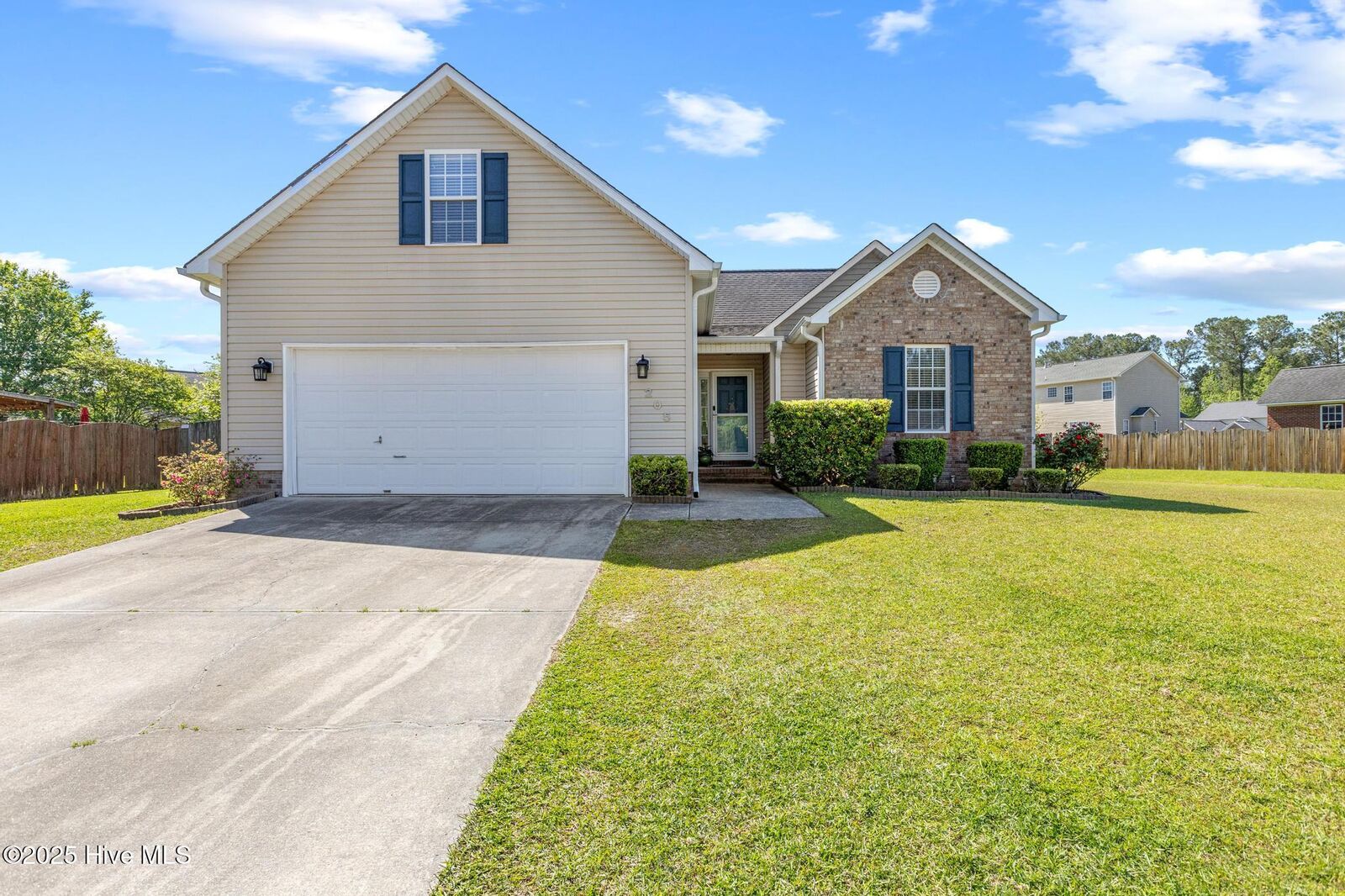Property Photo: 205 Edgefield Drive NC 28546