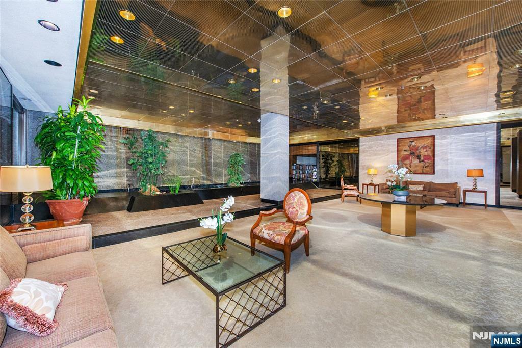 Property Photo:  2 Clairidge 3nw  NJ 07044 