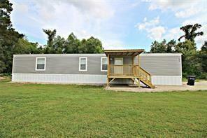 Property Photo: 663 E Bayou Road LA 70037
