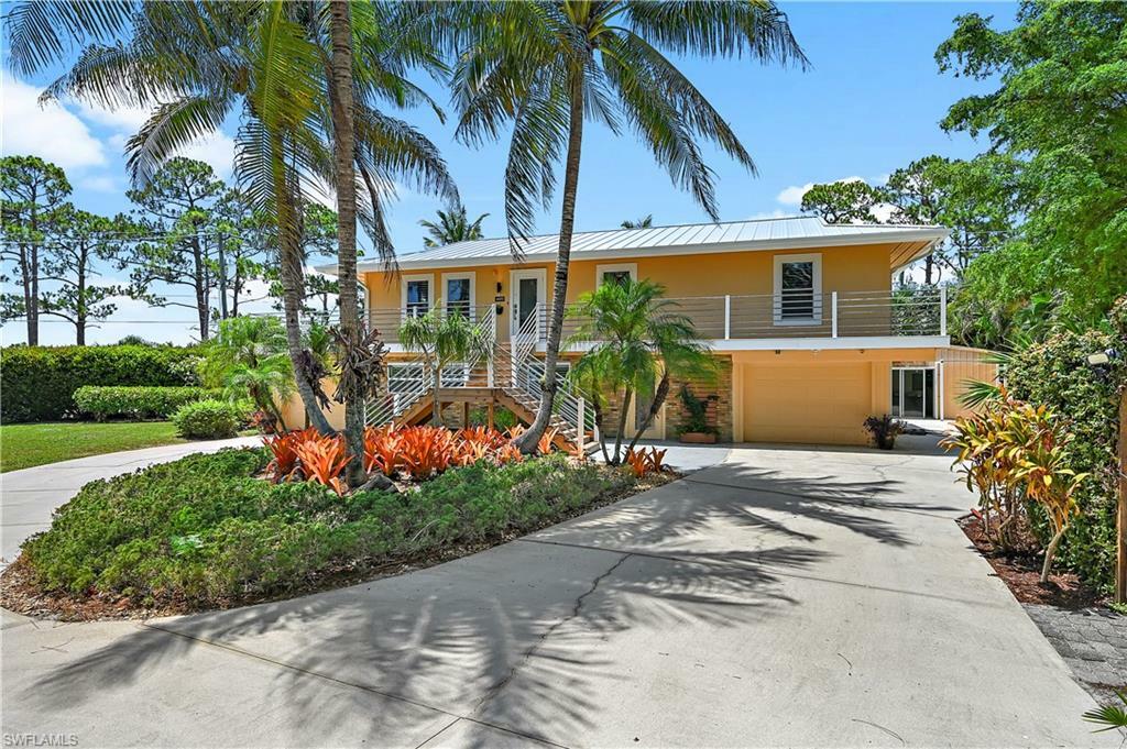 Property Photo: 4680 Key Largo Ln FL 34134