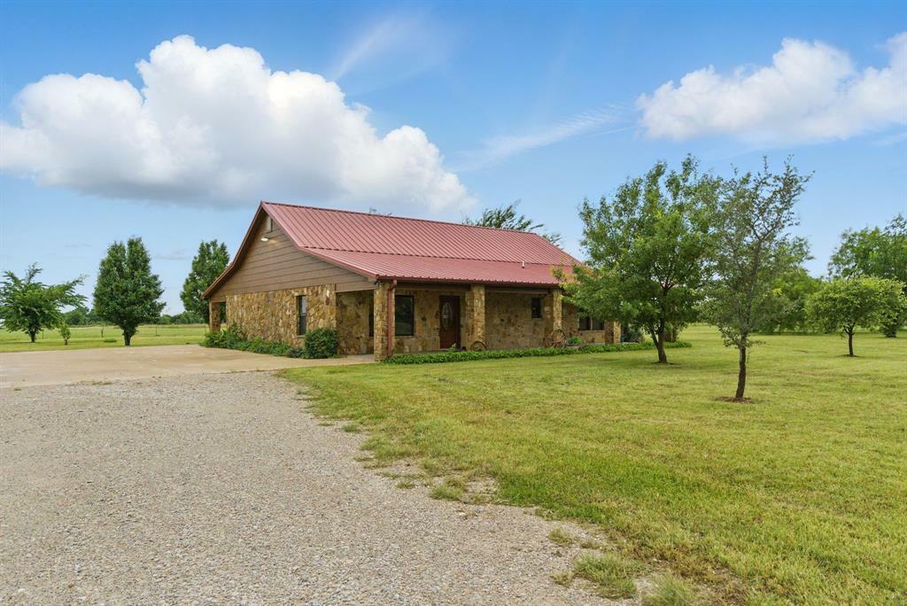 Property Photo: 2790 Fairview Road TX 76066