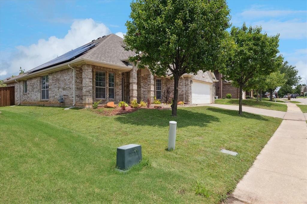 Property Photo: 10237 Red Bluff Lane TX 76177