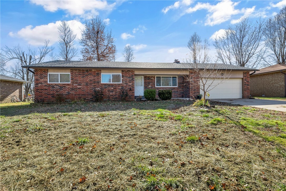 Property Photo:  1306 W Bonnie Lane  AR 72758 