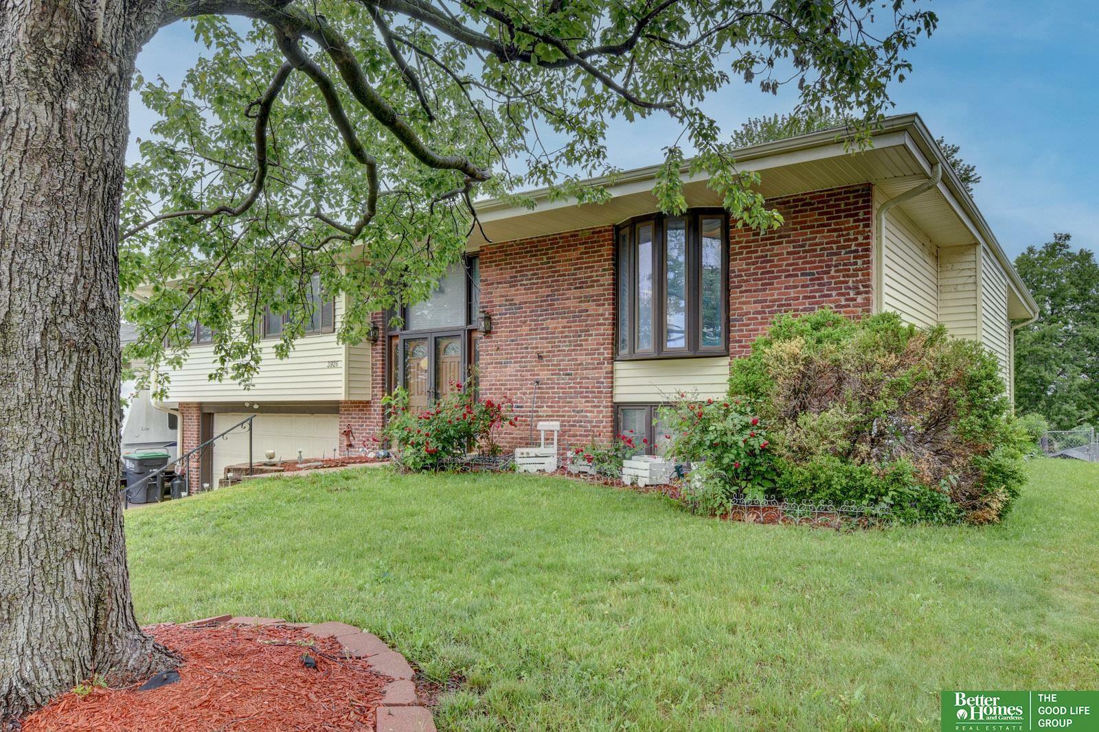 Property Photo: 3926 N 94th Street NE 68134