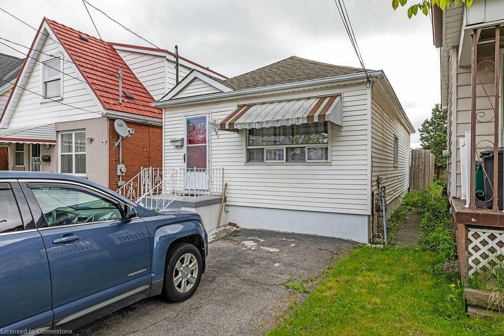 Property Photo: 201 East 23rd. Street ON L8V 2X2