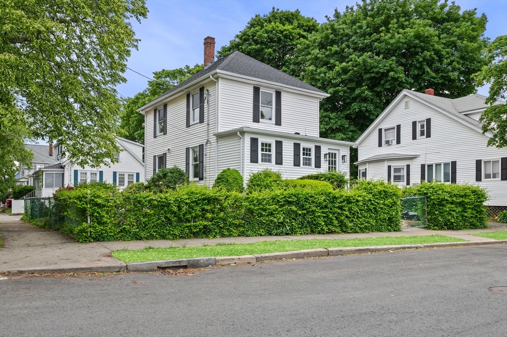 20 Saratoga St  Lynn MA 01902 photo