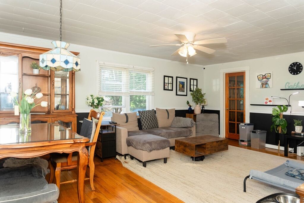 Property Photo:  28 Sylvan Ct  MA 02351 