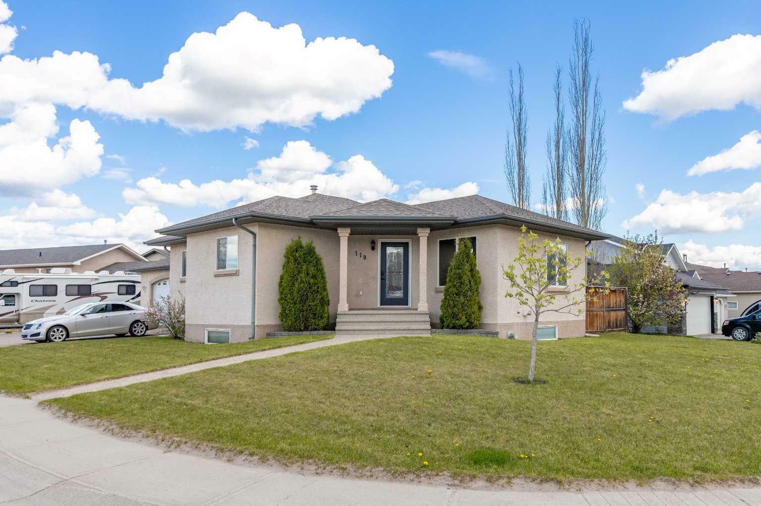 119 Mackay Crescent  Hinton AB T7V 2C8 photo