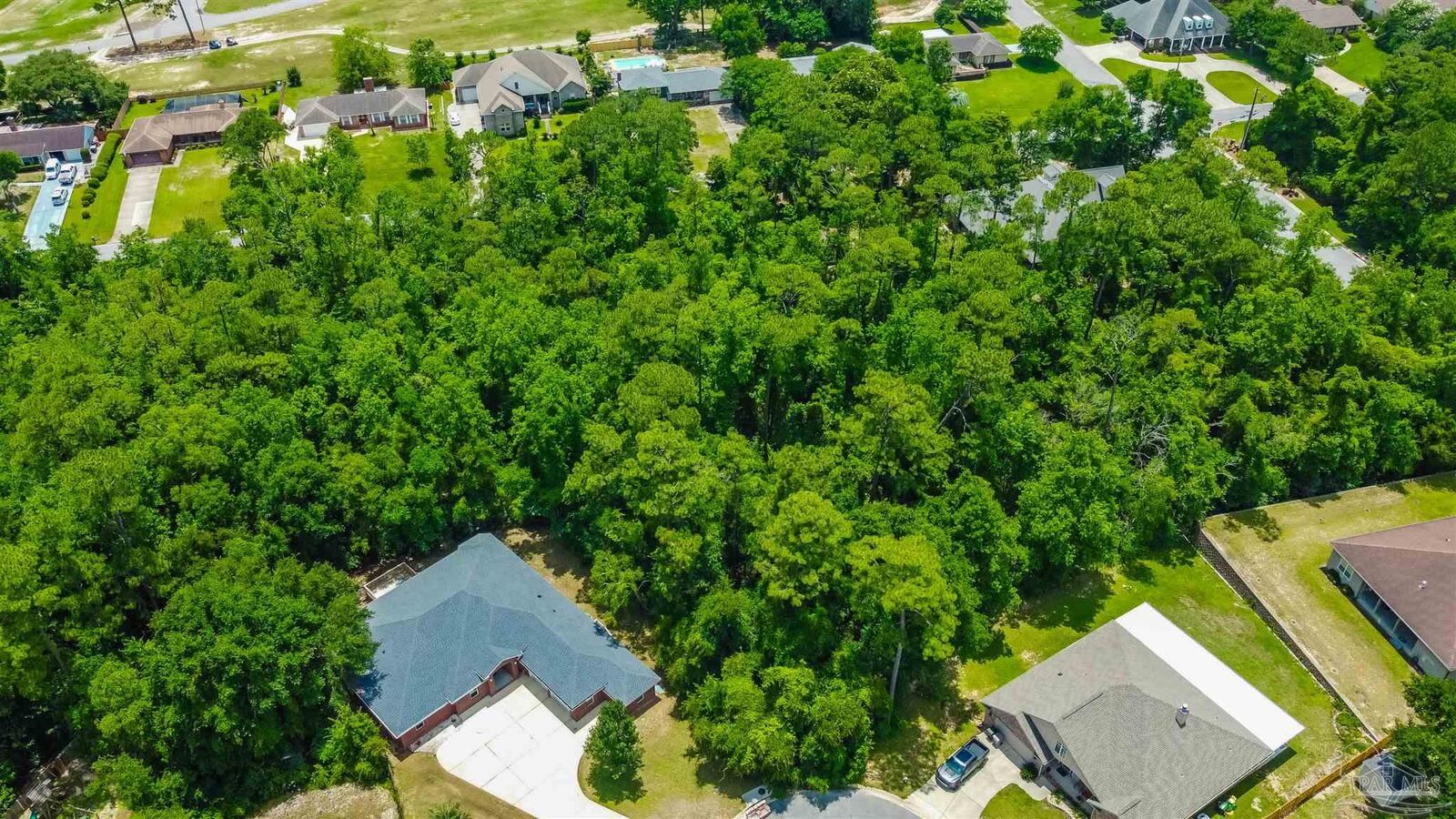 Property Photo:  10413 Worth Ct  FL 32514 