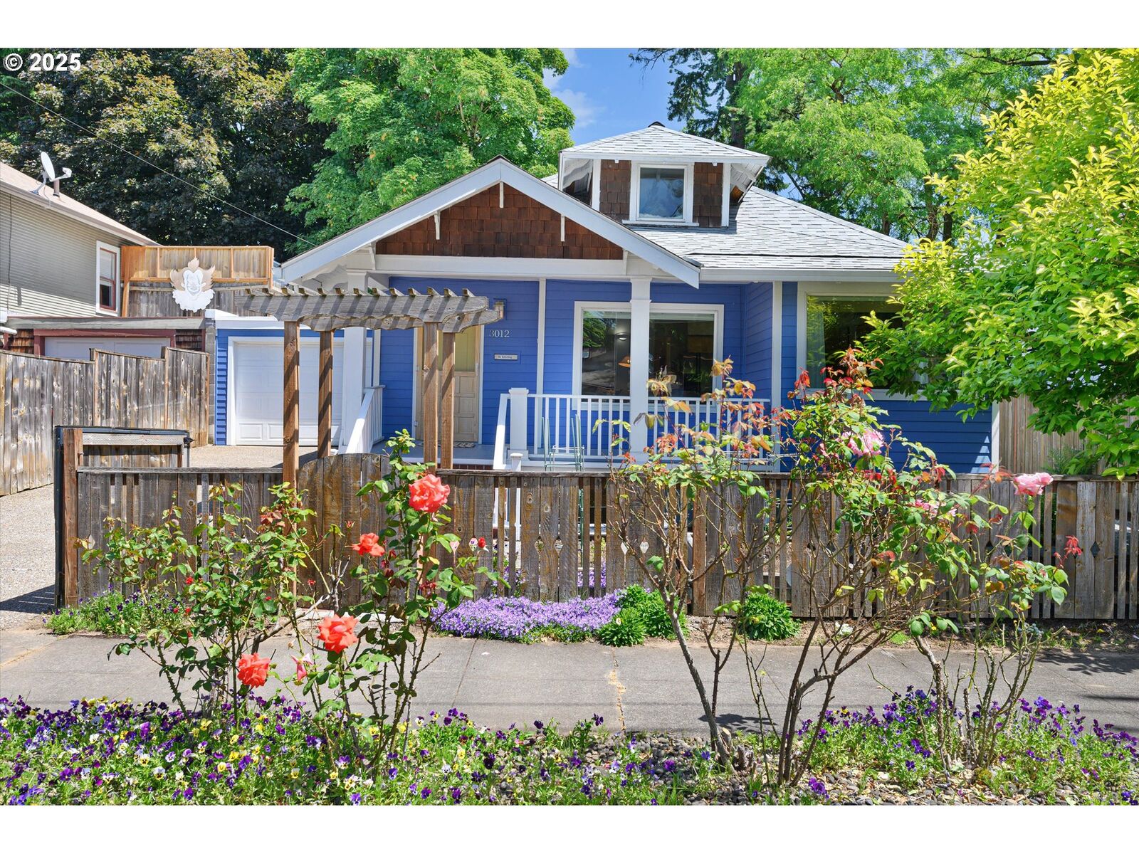 Property Photo:  3012 SE 51st Ave  OR 97206 