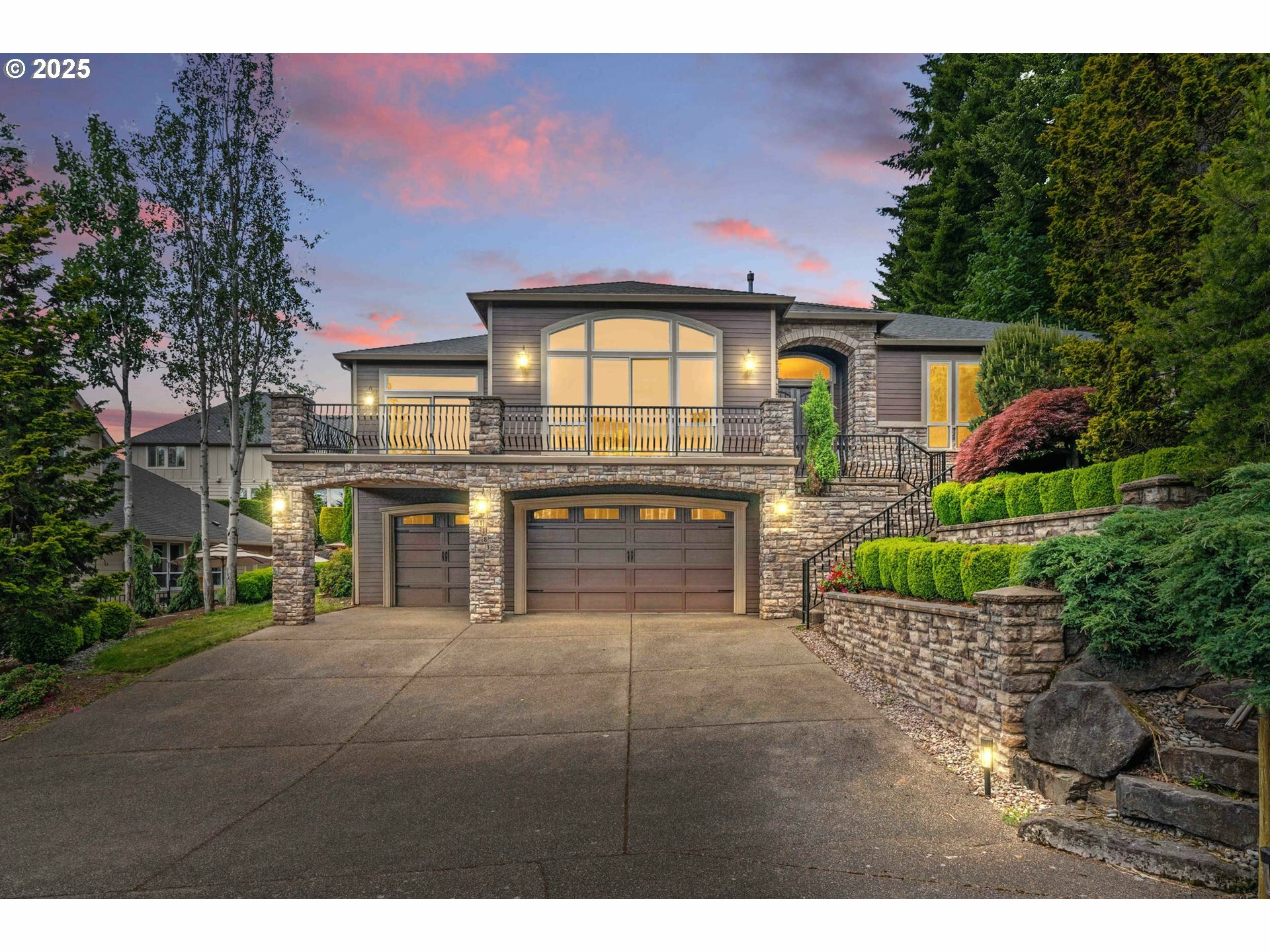 Property Photo: 1183 NW 35th Ave WA 98607