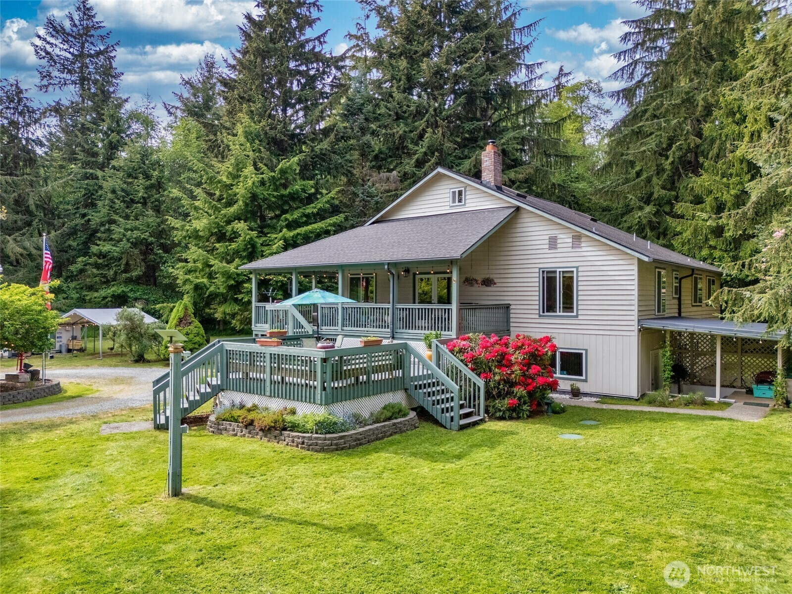 Property Photo: 27428 97th Avenue SW WA 98070