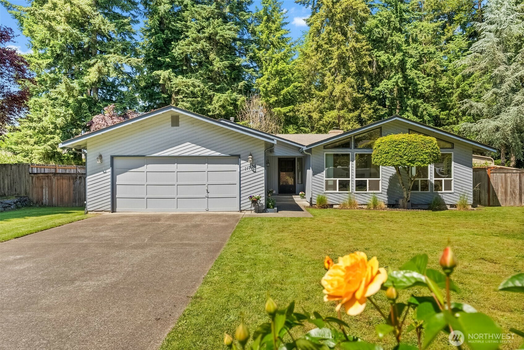 Property Photo: 11726 130th Avenue Ct E WA 98374