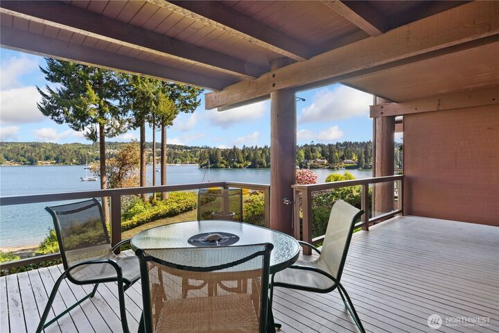 Property Photo: 41 North Bay Lane 1 WA 98365