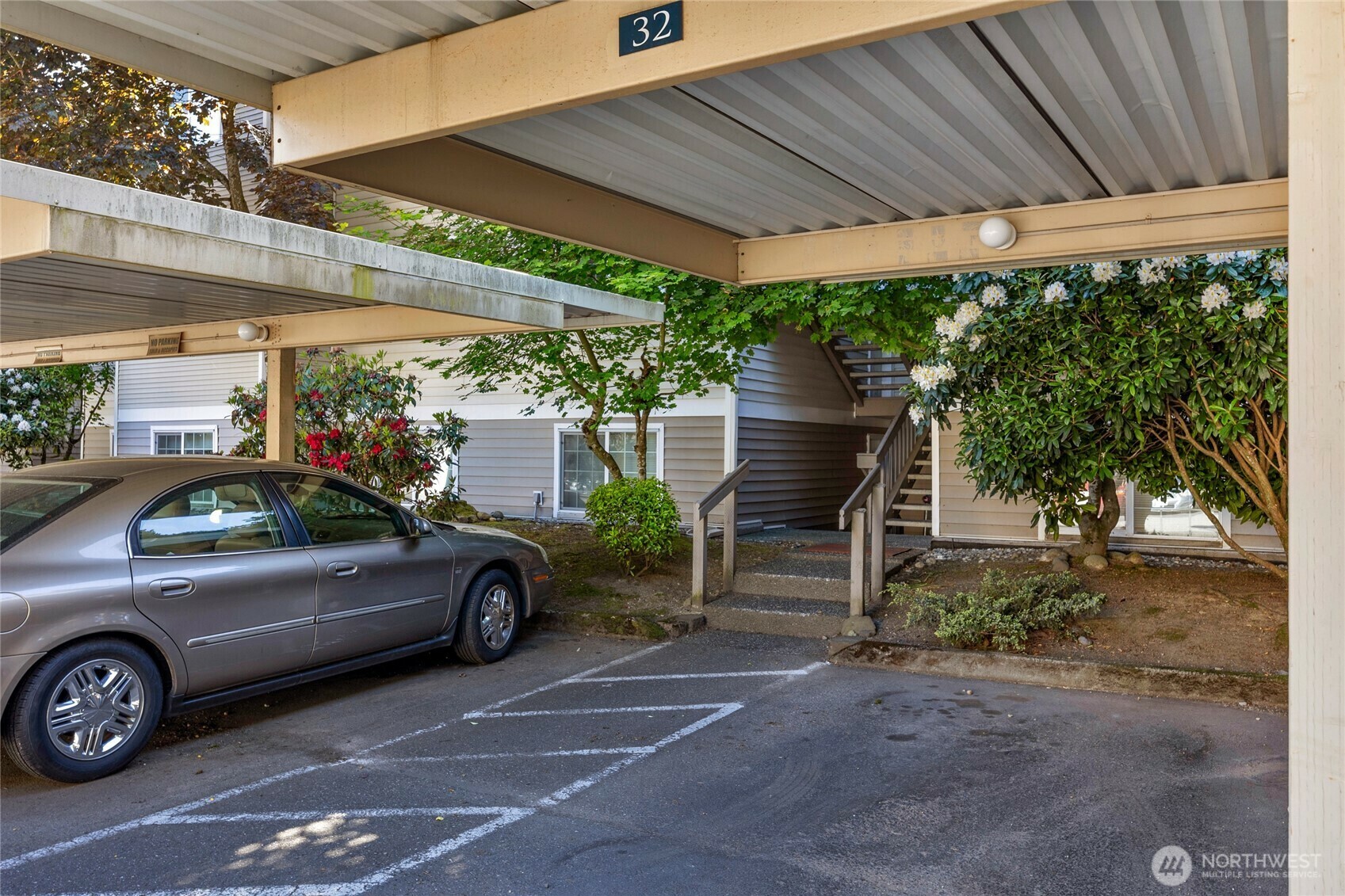Property Photo: 1009 112th Street SE B106 WA 98208