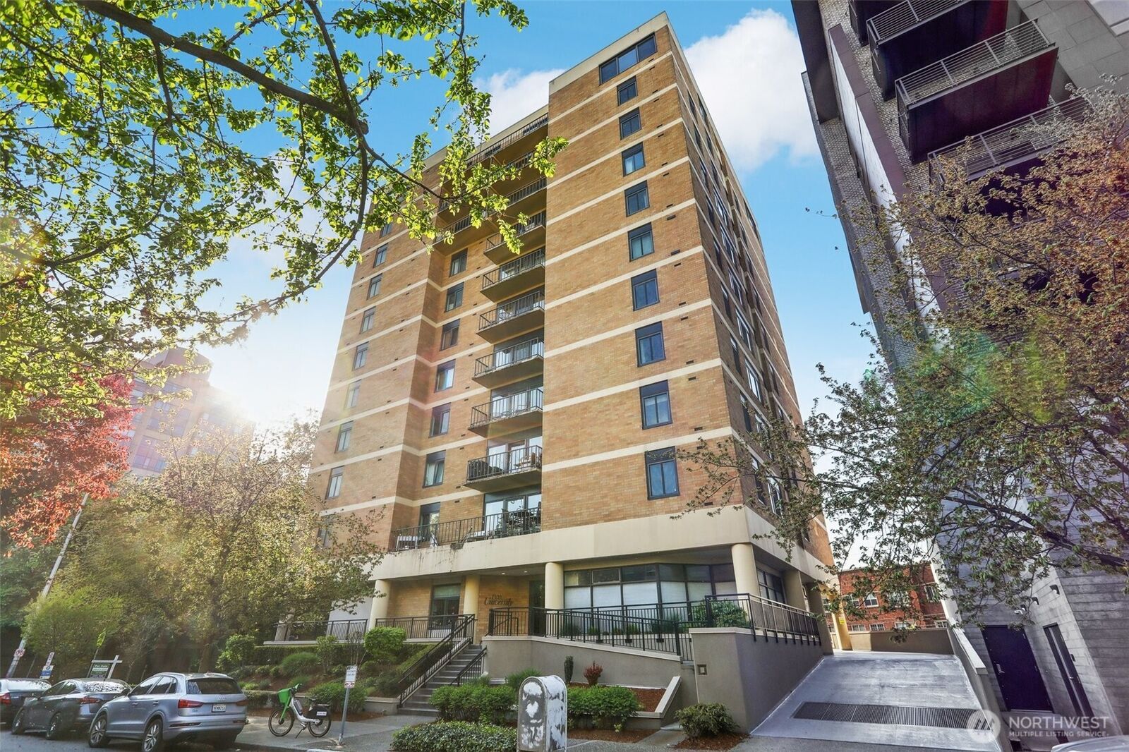 Property Photo:  1300  University Street 7C  WA 98101 