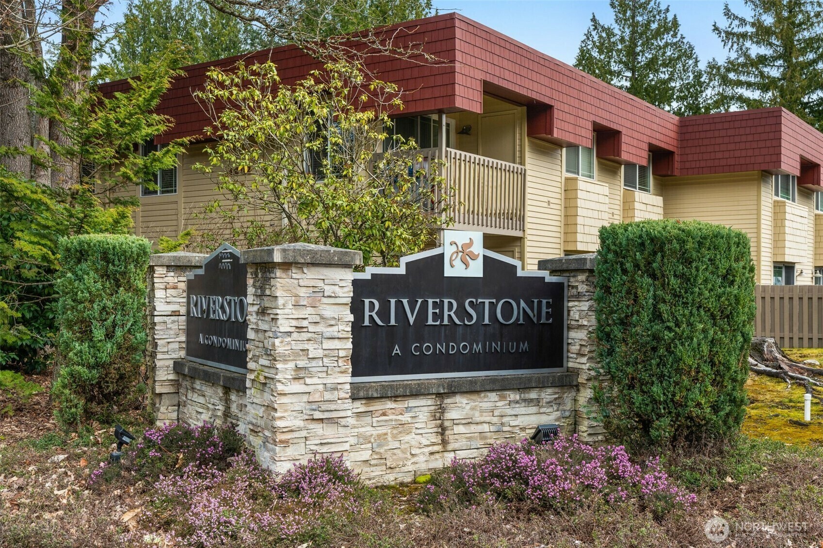 Property Photo: 512 141st Avenue SE 55 WA 98007