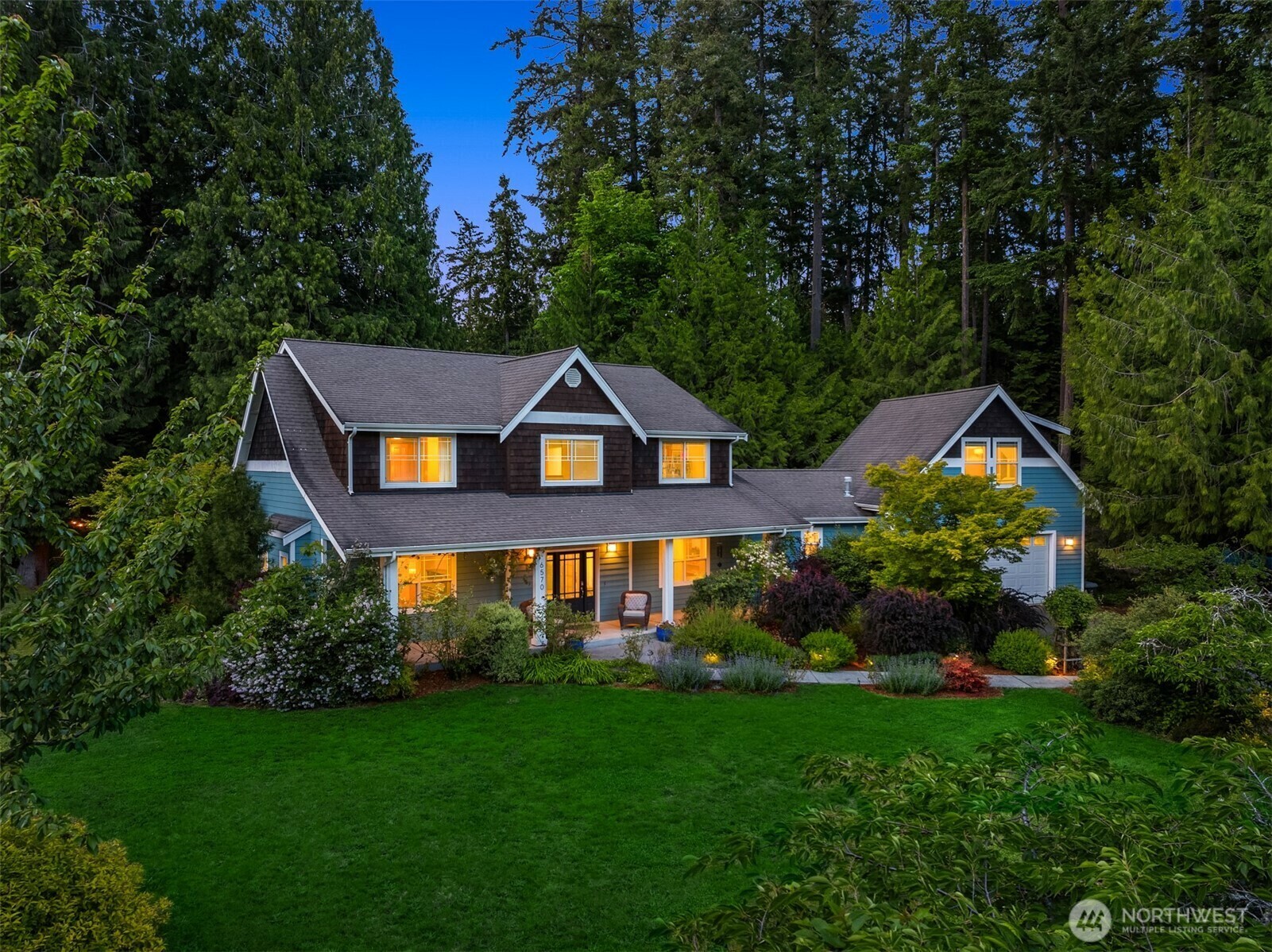 Property Photo:  6570  Cedar Glade Lane  WA 98110 