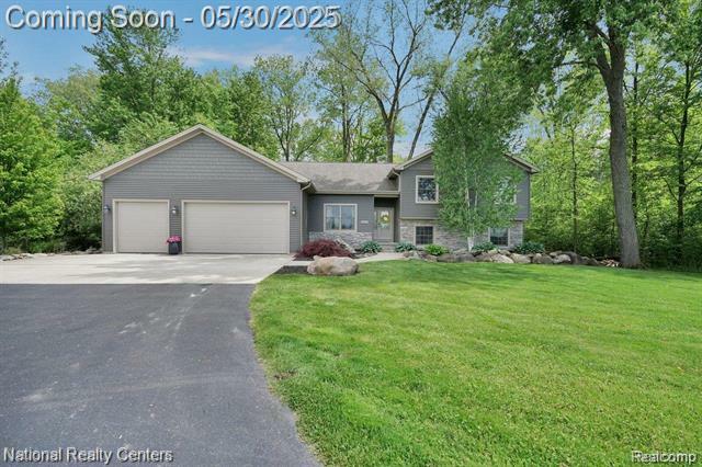 5257 Brookshire Drive  Almont Twp MI 48003 photo