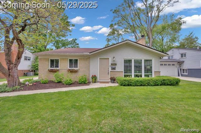 Property Photo: 1227 Sycamore Drive MI 48307