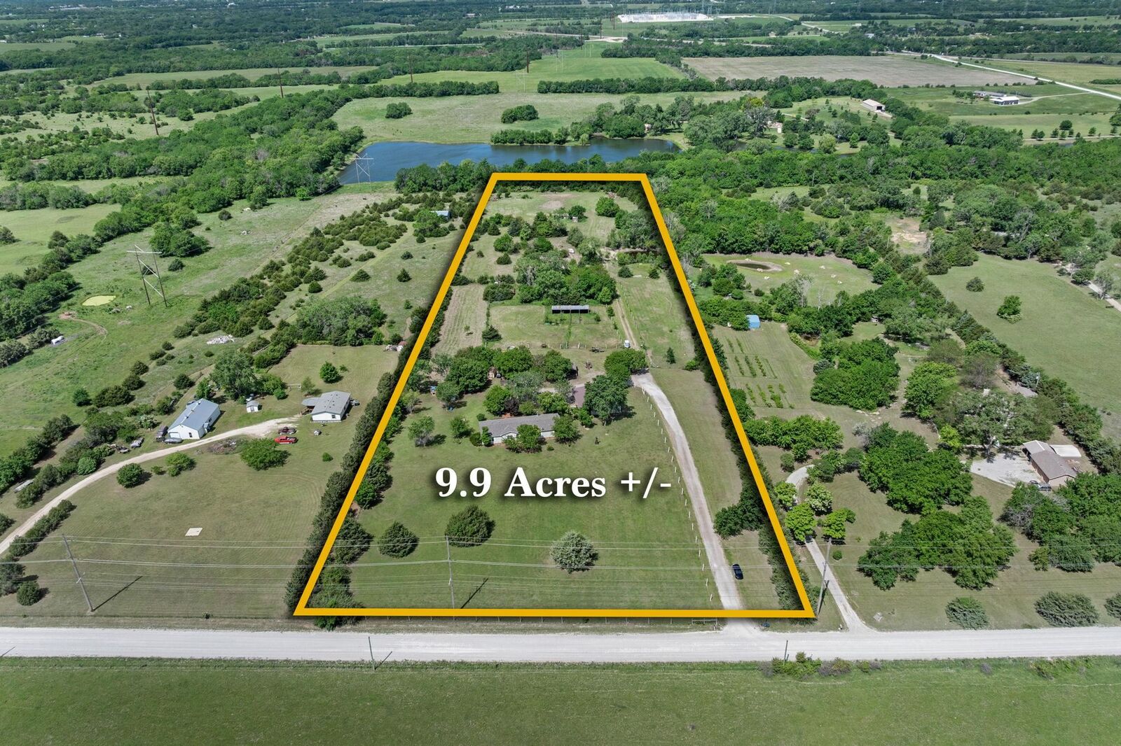 Photo de la propriété:  16355 SW Indianola Rd  KS 67133 