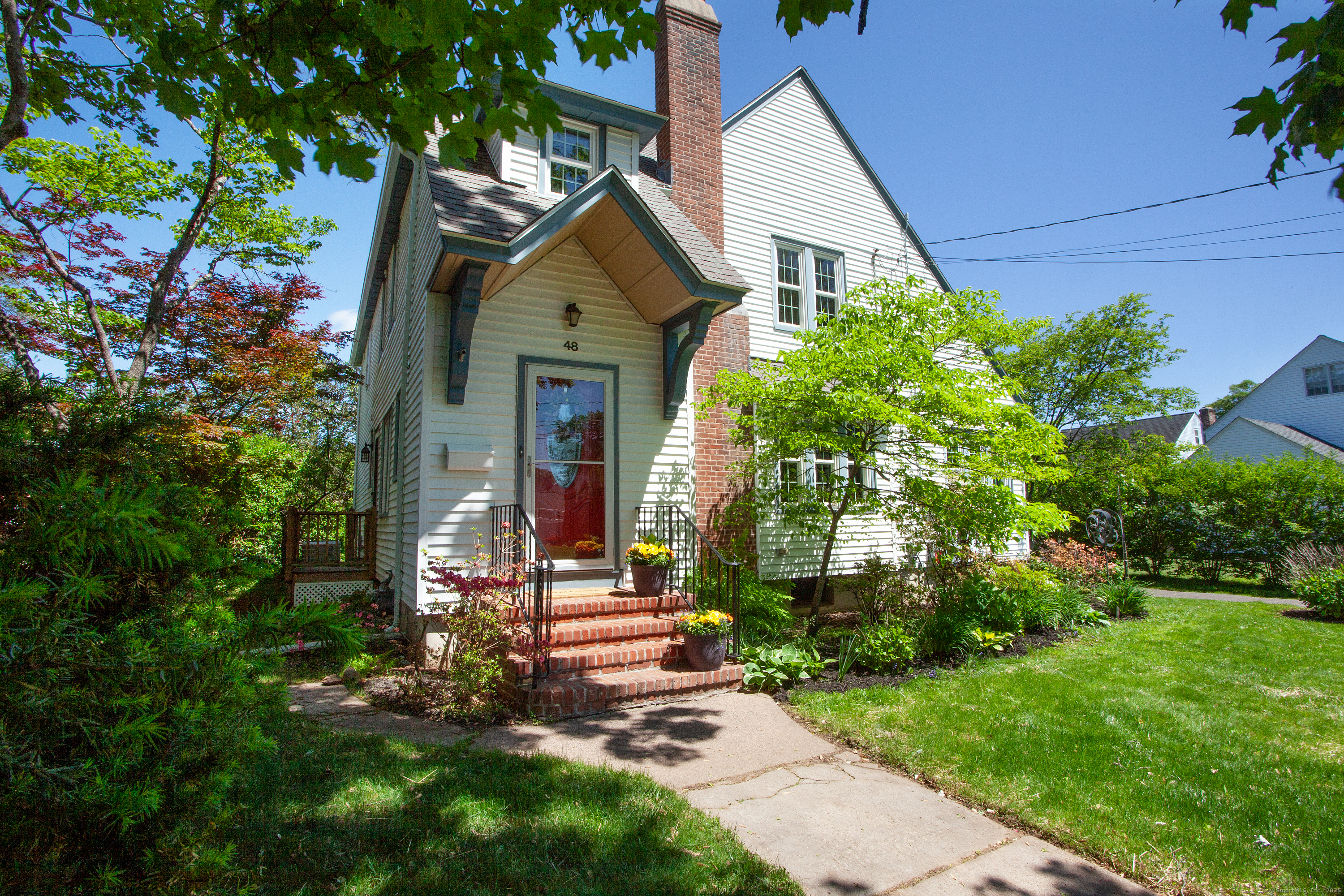 Property Photo: 48 Newport Avenue CT 06107
