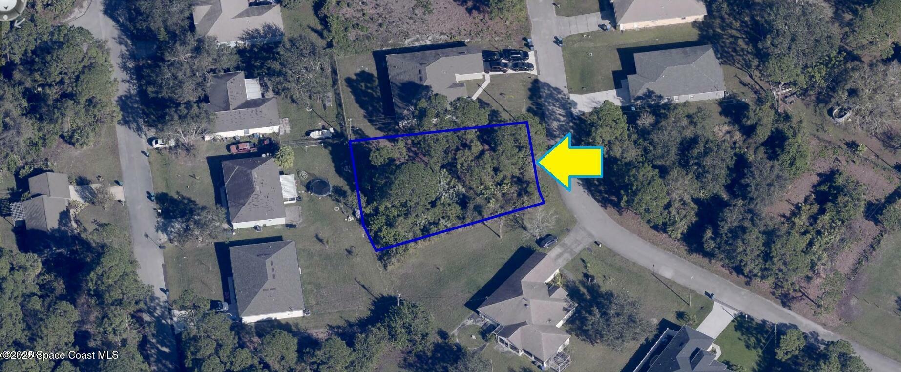 Property Photo:  2250 Ramrod Lane SE  FL 32909 