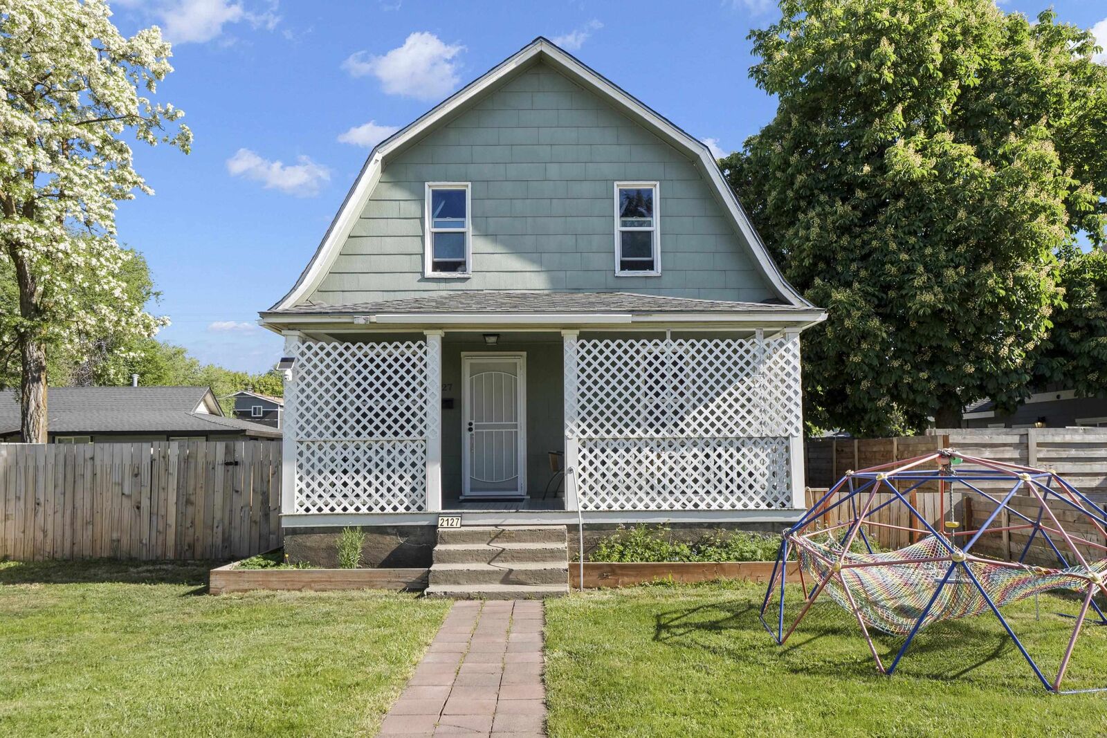 Property Photo:  2127 E Mallon Ave  WA 99201 