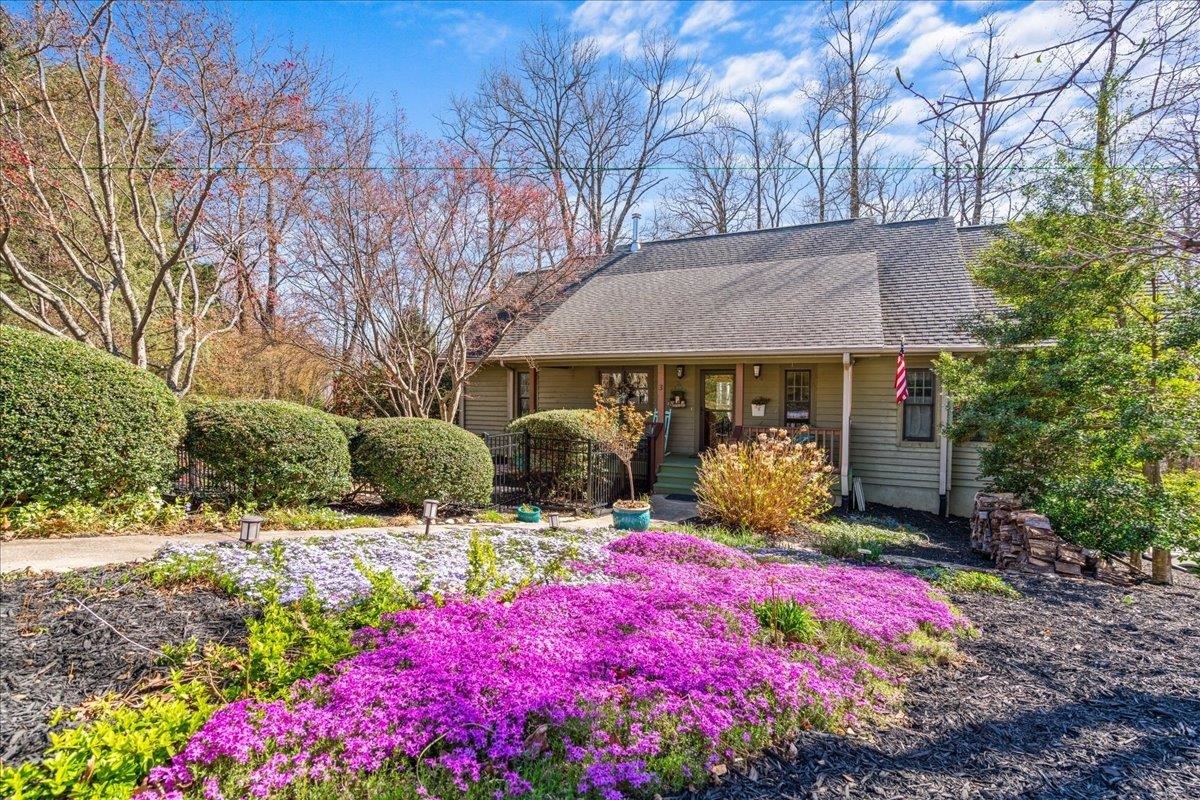 Property Photo: 3 Rocky Gap Court SC 29356