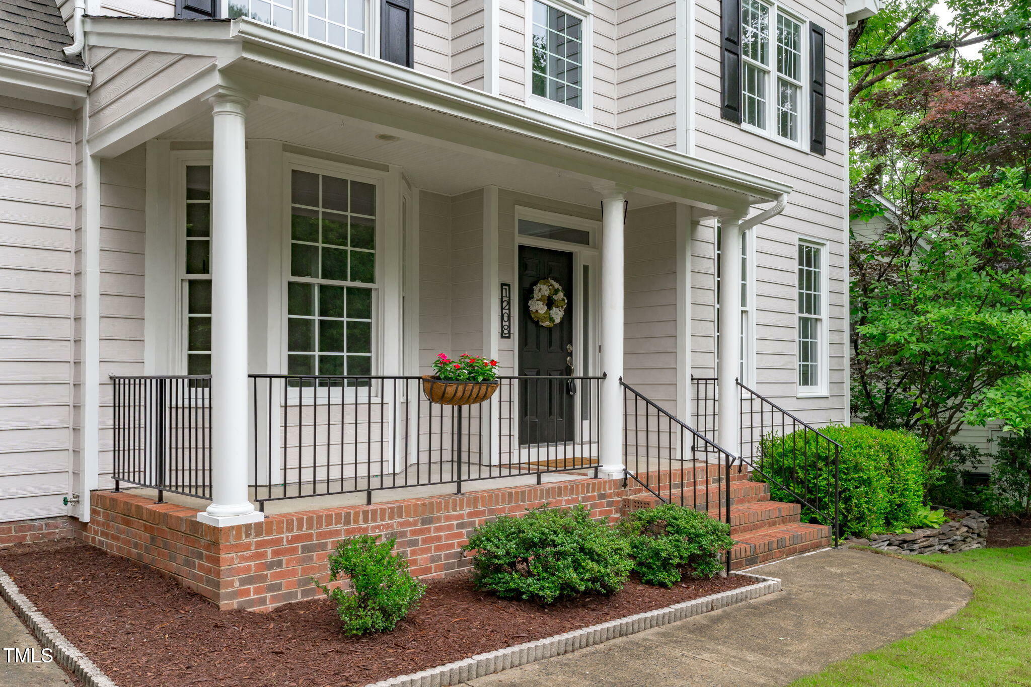Property Photo: 1208 Mossy Glade Circle NC 27502