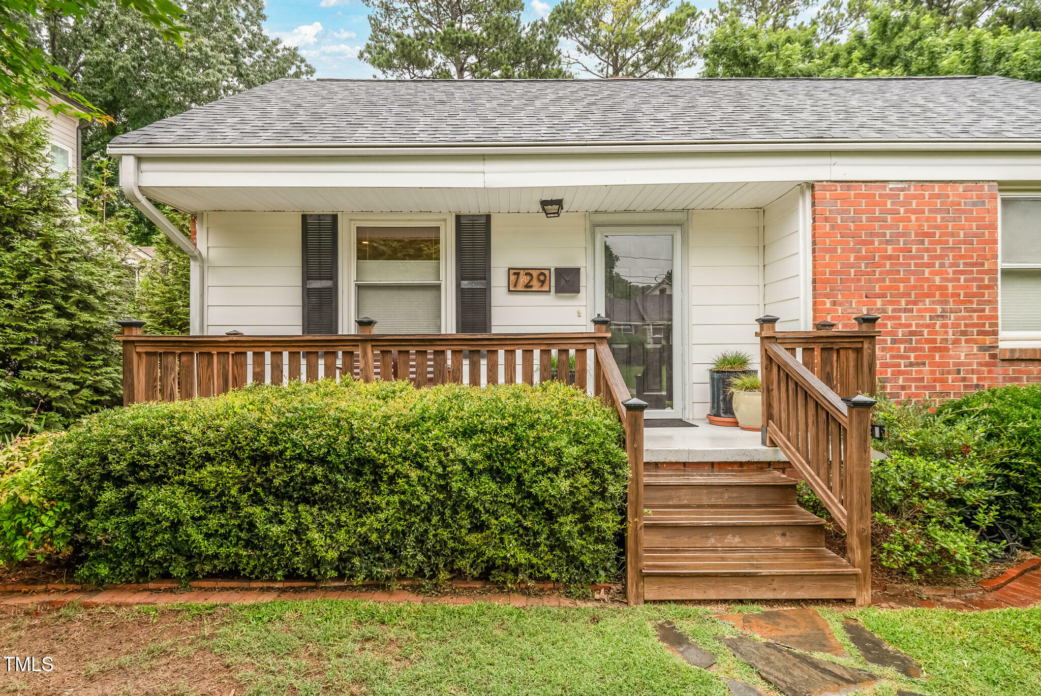 Property Photo: 729 Mial Street NC 27608