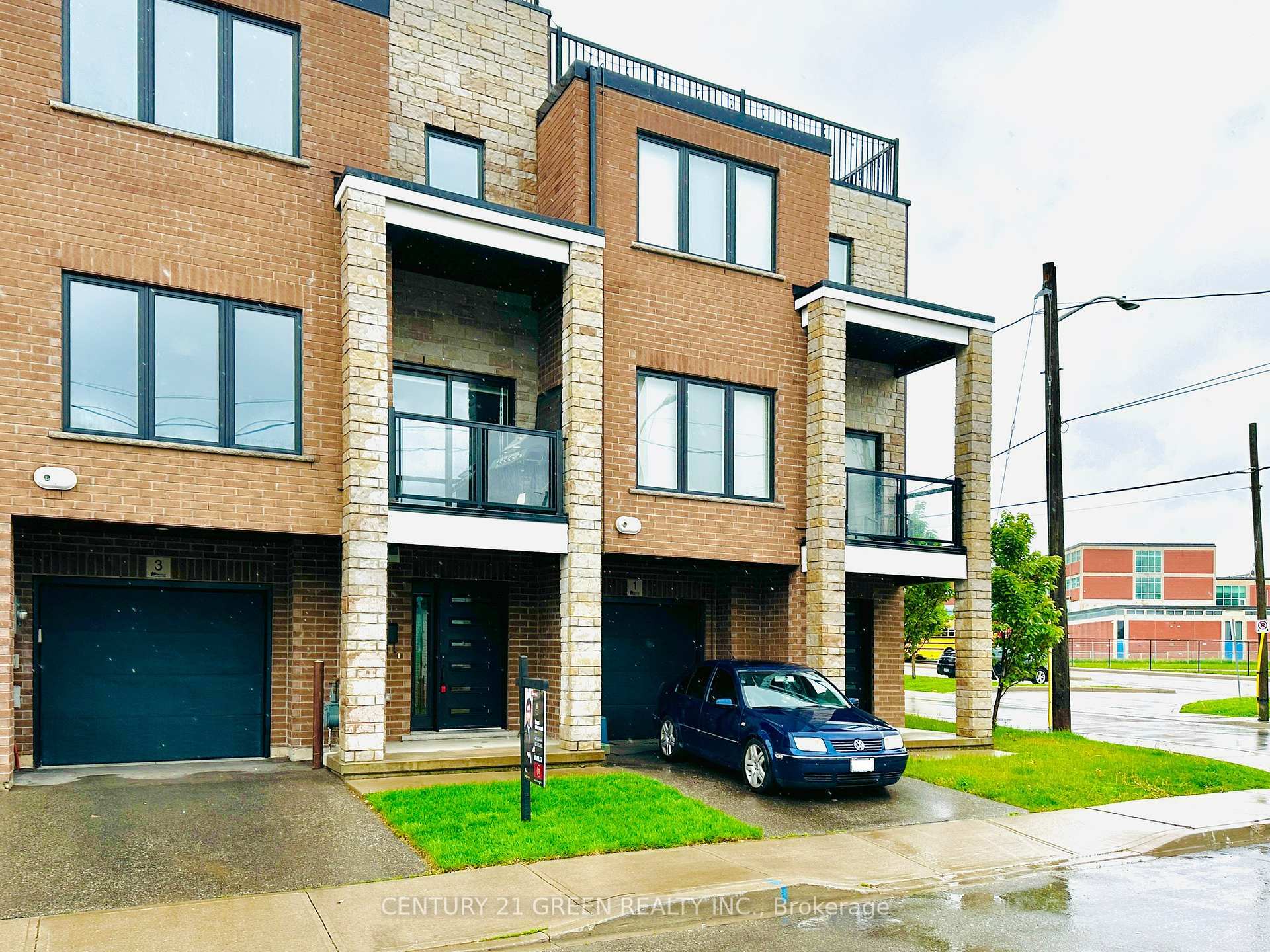 Property Photo: 3 Spring Street ON N3T 4M4