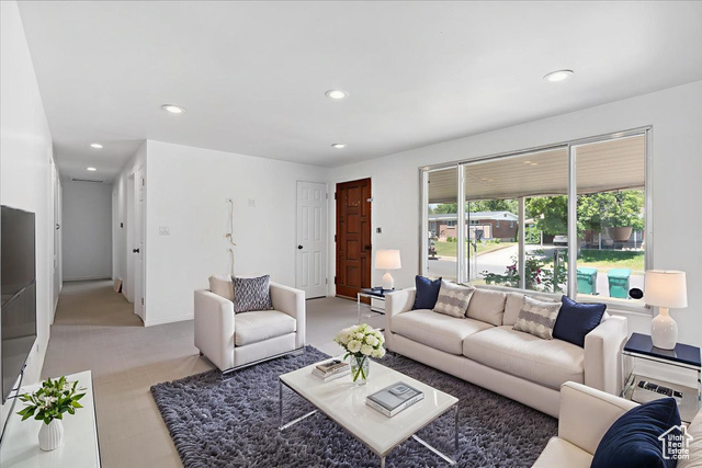 Property Photo:  175 Green Dr  UT 84041 