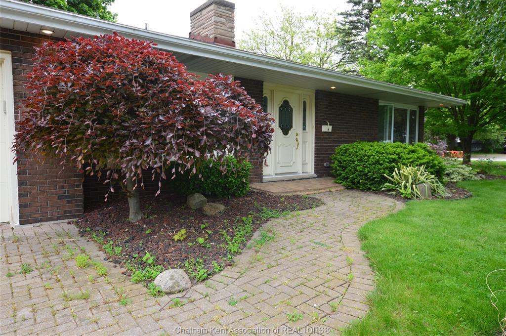 Property Photo: 6 Ann Street ON N0P 2C0