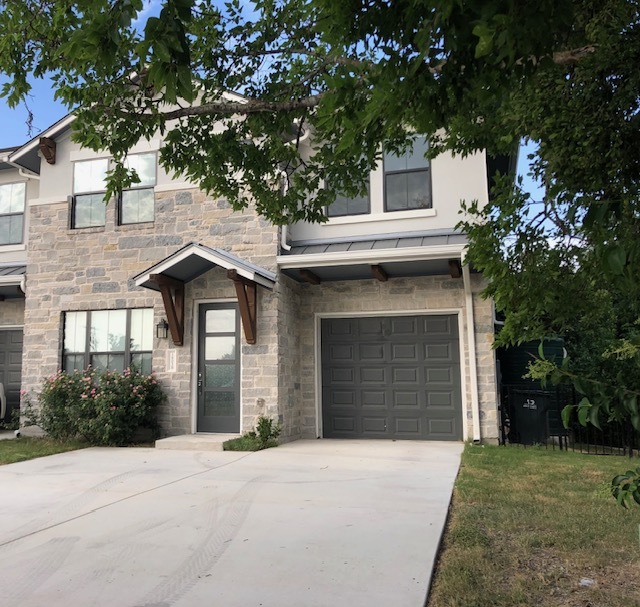 Property Photo: 1805 S Pine Street B TX 78626
