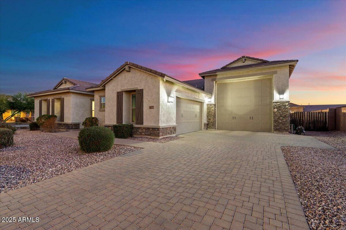 Property Photo: 18577 W Coolidge Street AZ 85395