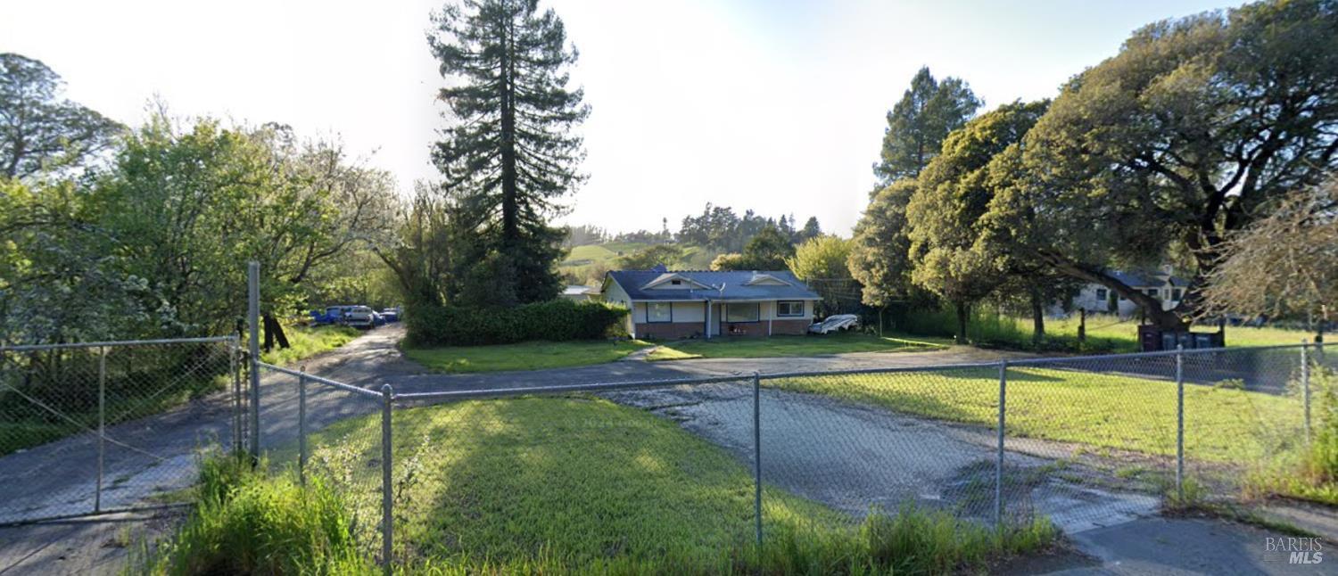 6880 Petersen Road  Petaluma CA 94952 photo