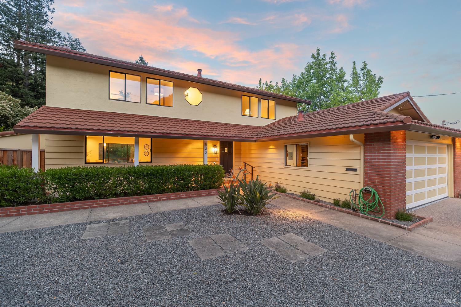 Property Photo: 522 Blackstone Drive CA 94903