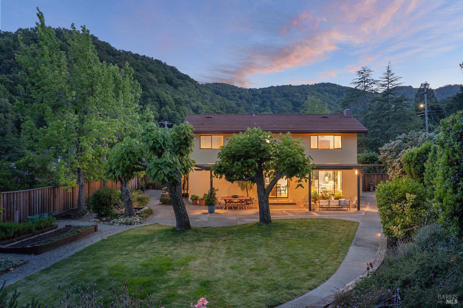 522 Blackstone Drive  San Rafael CA 94903 photo
