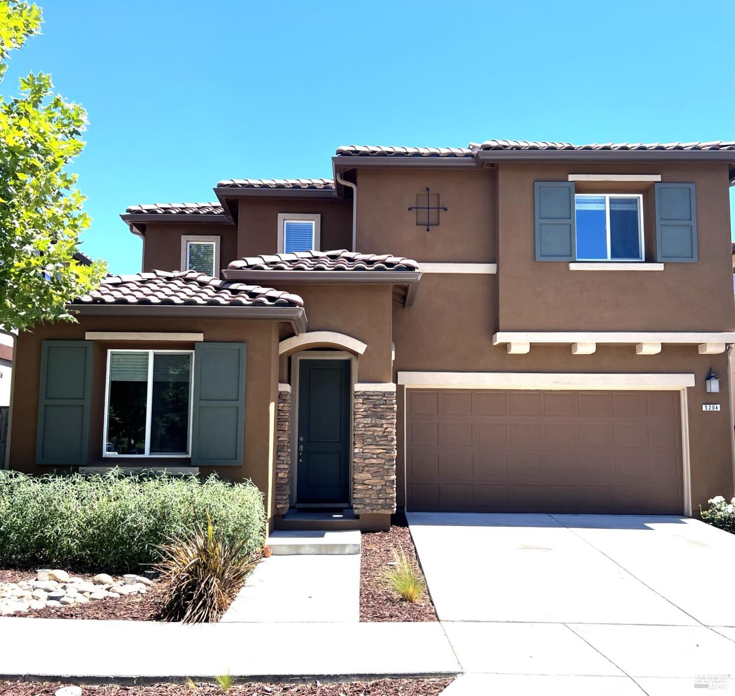 Property Photo:  5204 Kim Place  CA 94928 