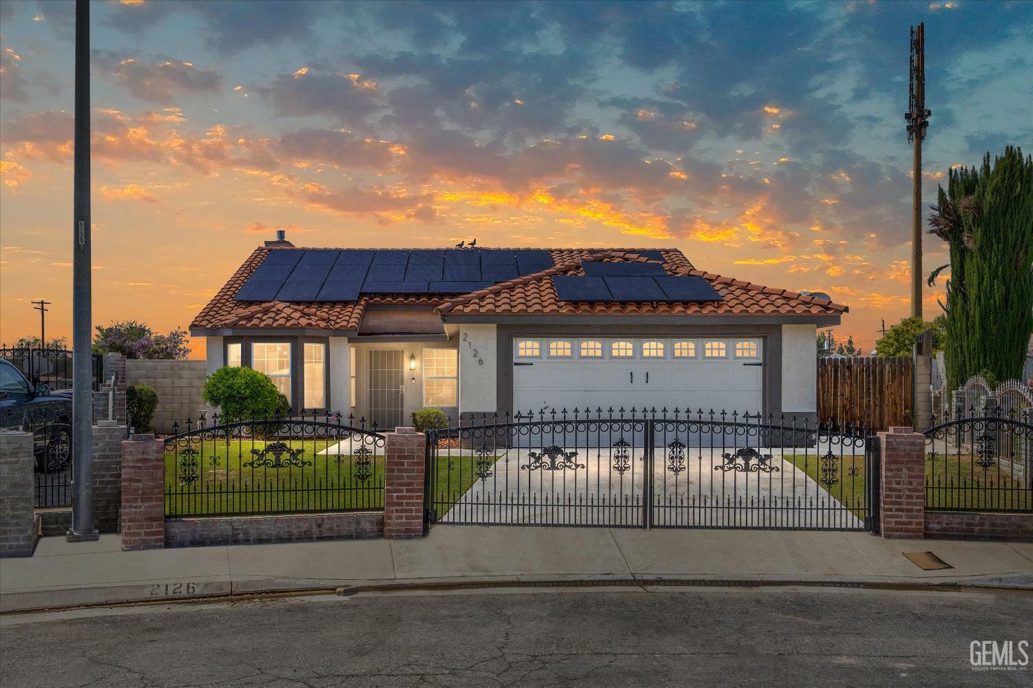 2126 Foxglove Court  Bakersfield CA 93304 photo