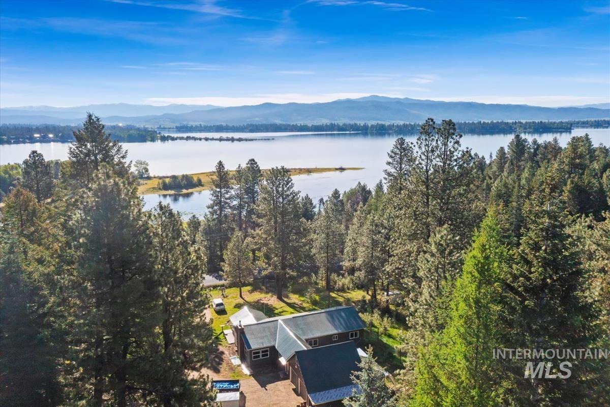 Property Photo: 2163 W Mountain Rd ID 83615