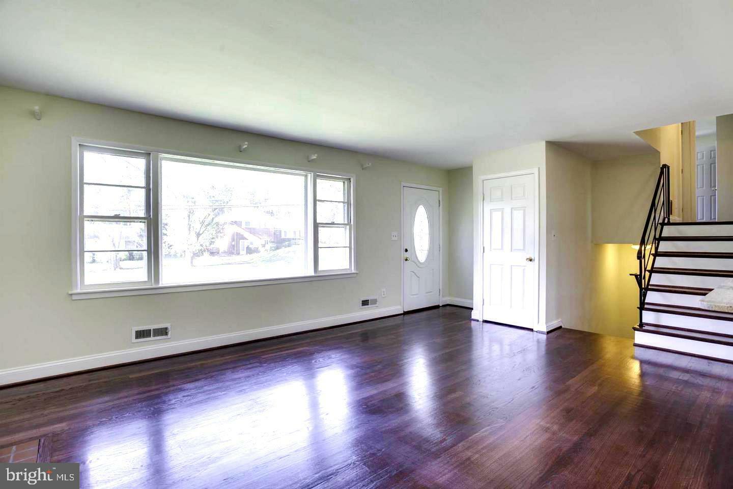 Property Photo: 1817 Westmoreland Street VA 22101